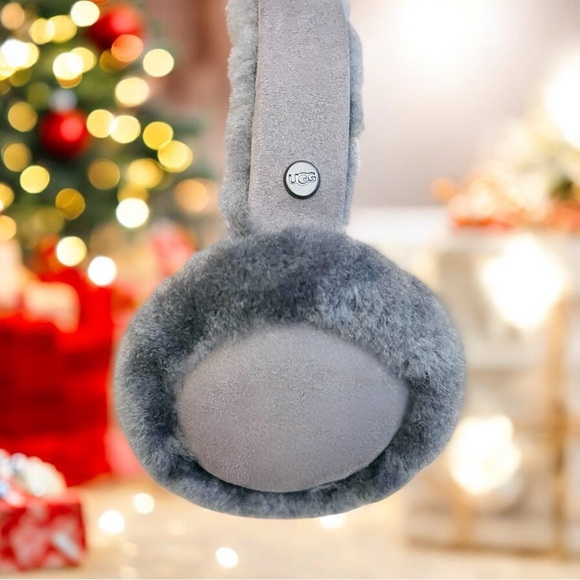 NWT New UGG Australia Shearling Earmuffs Gray with UGG Box & Tags - Picture 3 of 9